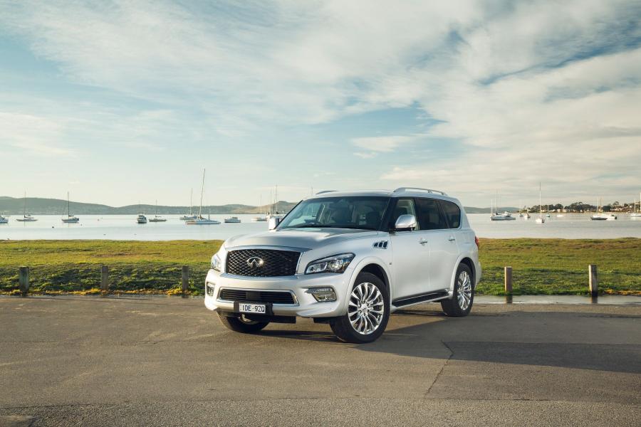  Infiniti QX80 5.6 2015 года  (AU) (фото 3 из 30)